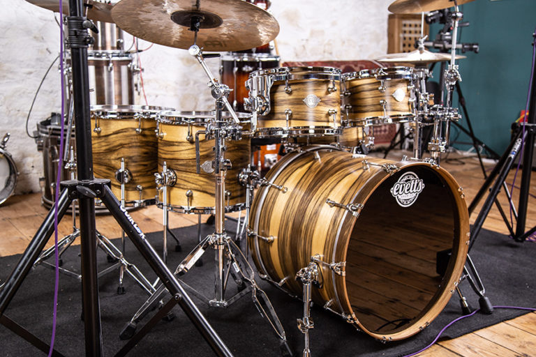Evetts Drums Spotted Gum Shell Pack & Matching Snare Drum – Drummer’s Review