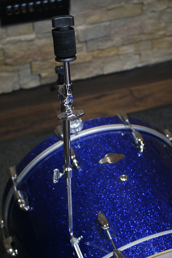 Pearl CLH70 Closed Hi-Hat Holder with 15 Solid Boom Arm UniLock Gearless Cymbal Tilter Multi-Angle Mounting Clamp and Spring-Adjustable Cymbal Spread. 