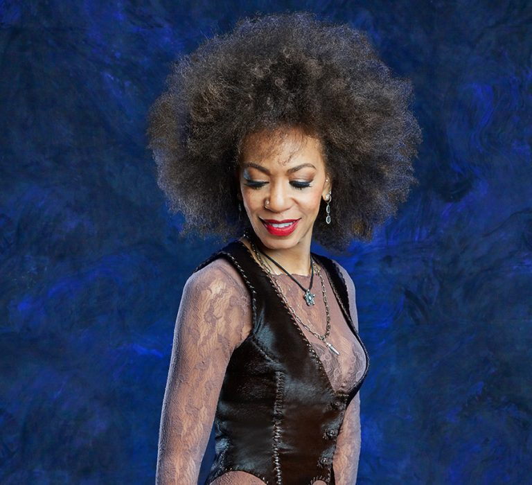 Cindy Blackman Santana Joins UK Drum Show Lineup